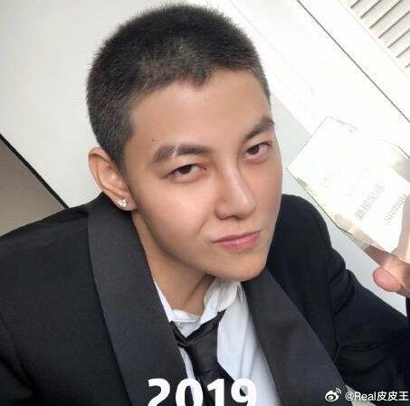 迪拜明星情侣头像,闪耀的浪漫瞬间