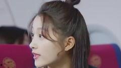 关晓彤被强吻视频,现场视频曝光，网友热议