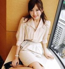 日本爆乳家政妇在线播放bd,激情四溢的在线播放BD，带你领略别样风情